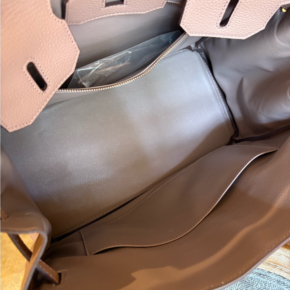 Mauve Leather Handbag - Picture 4 of 7